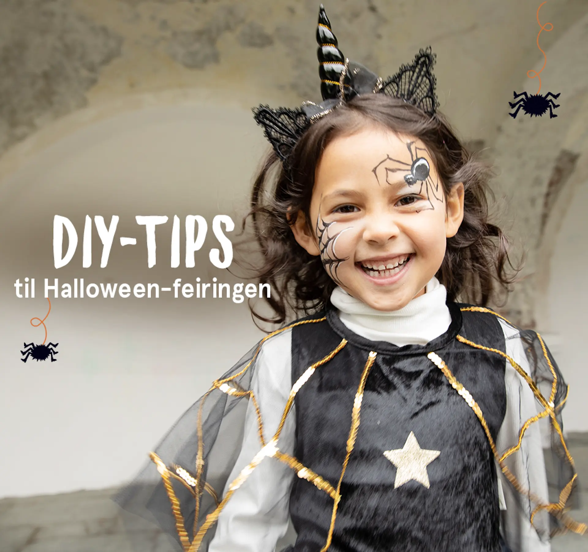 Akkurat passe skummel Halloween! Her finner du kostymer, ansiktsmaling og pynt til festen. Fotografi av to barn utkledd i Halloweenkostyme.