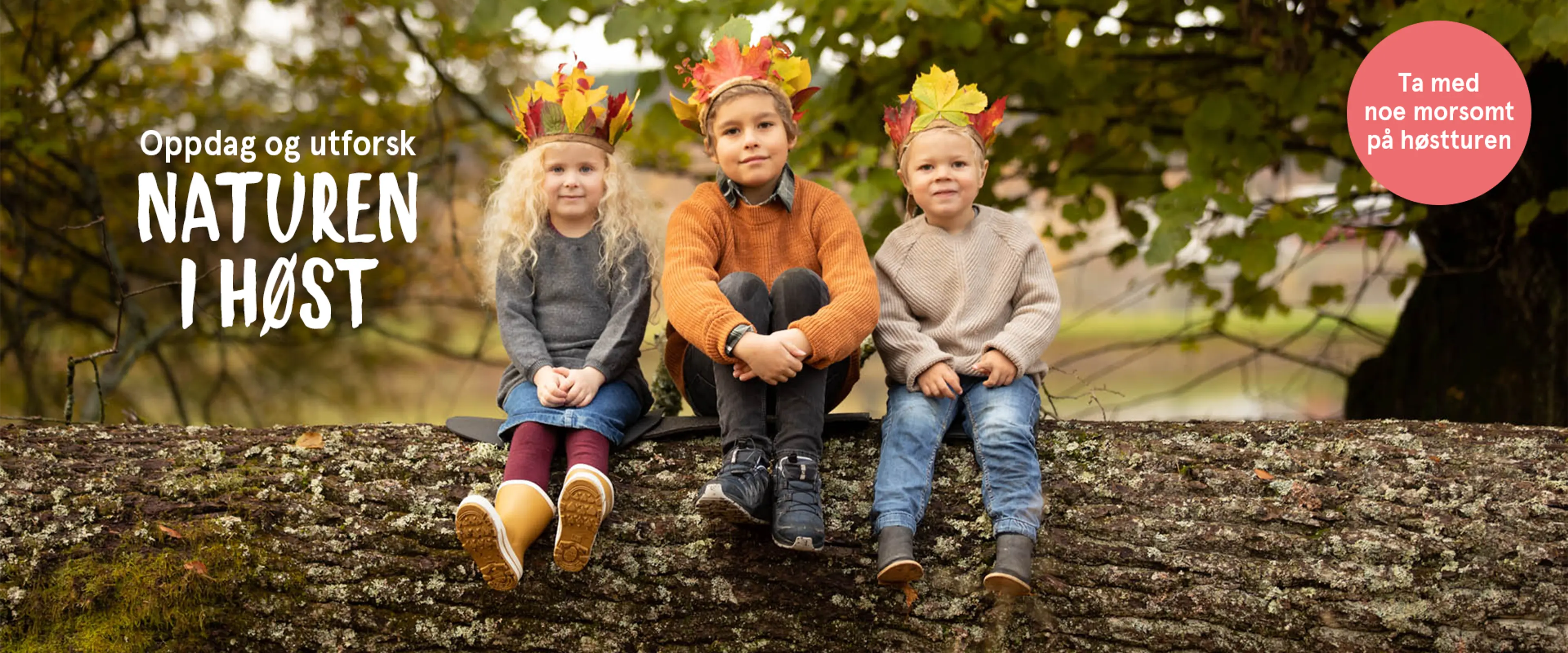 Tid for karneval - men utkledning er gøy hele året! Rollelek gir god sosial trening. Fotografi av barn utkledd i kostyme.