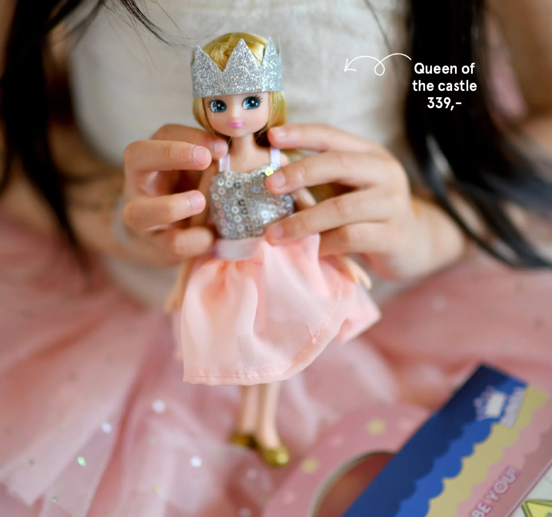 Fotografi av Lottie Snow queen, 339 kr.