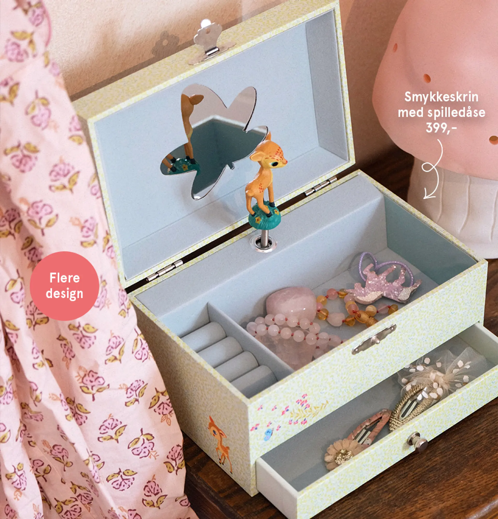 Fotografi av smykkeskrin med rådyr. Finnes i flere design.