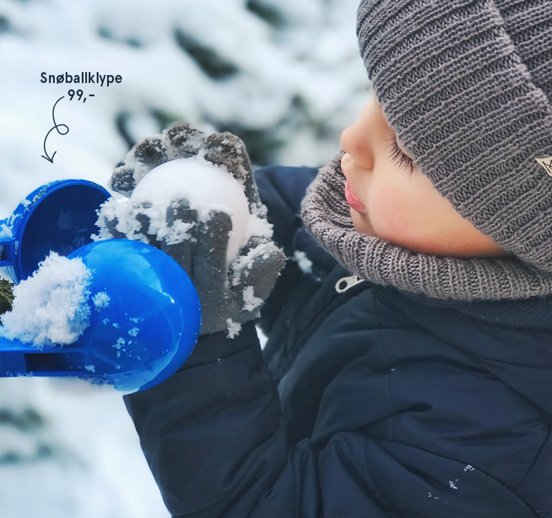 Fotografi av gutt som leker med snøballklype - lag snøballer i en fei! 95 kr pr stk.
