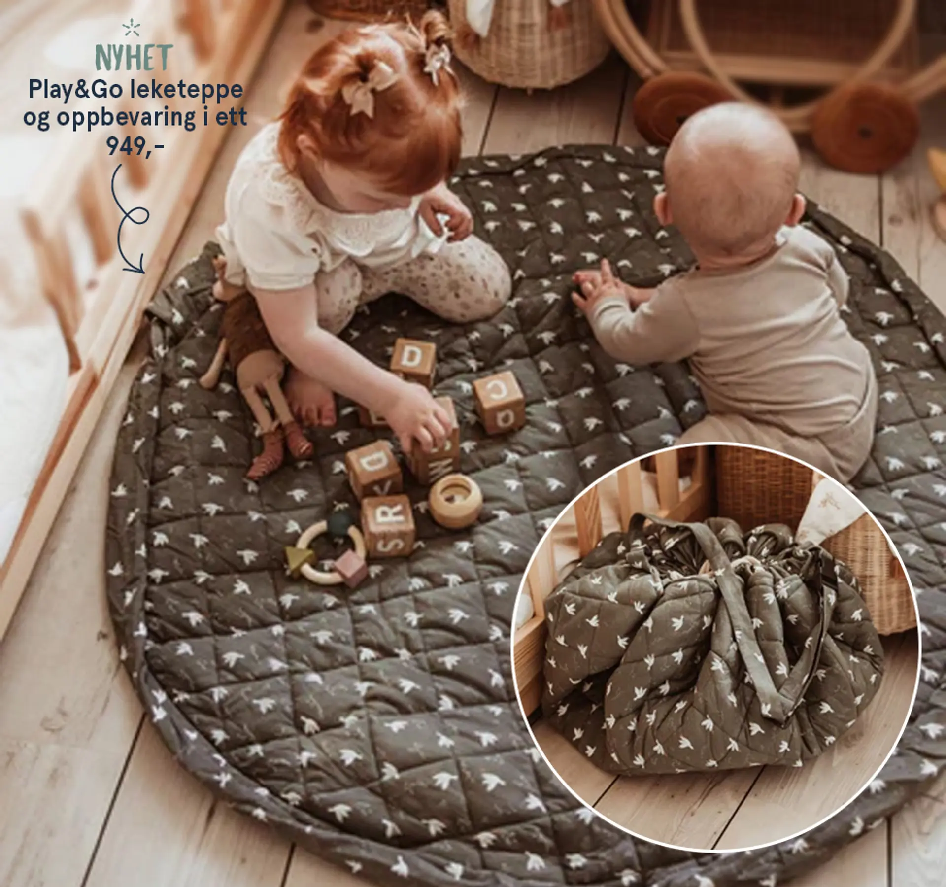 Fotografi av barn som leker på Play&Go leketeppe og oppbevaring i ett - nyhet!