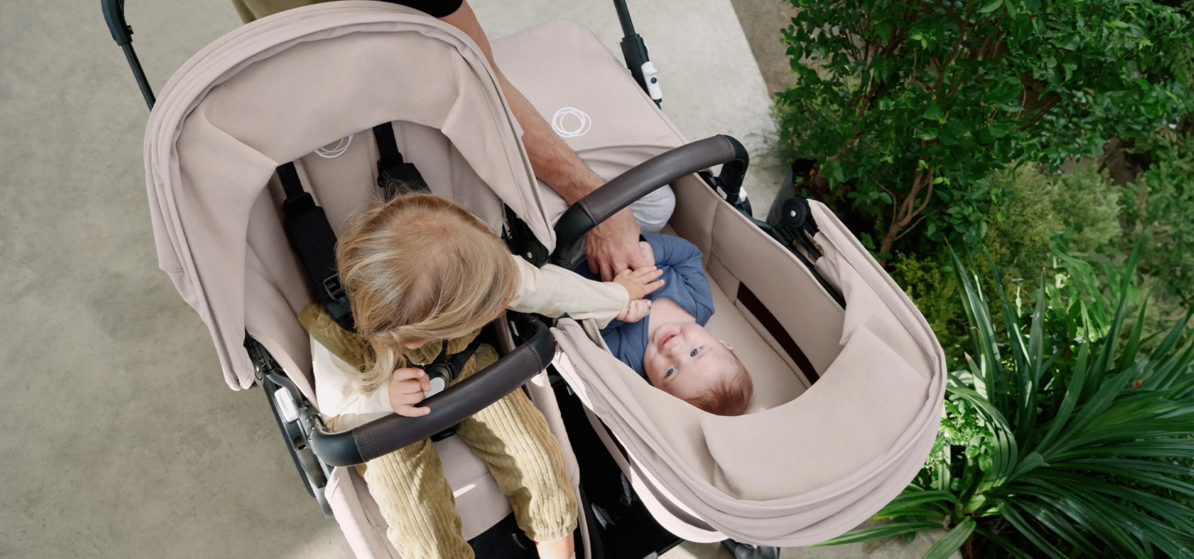 Fotografi av Bugaboo Donkey Duo barnevogn.