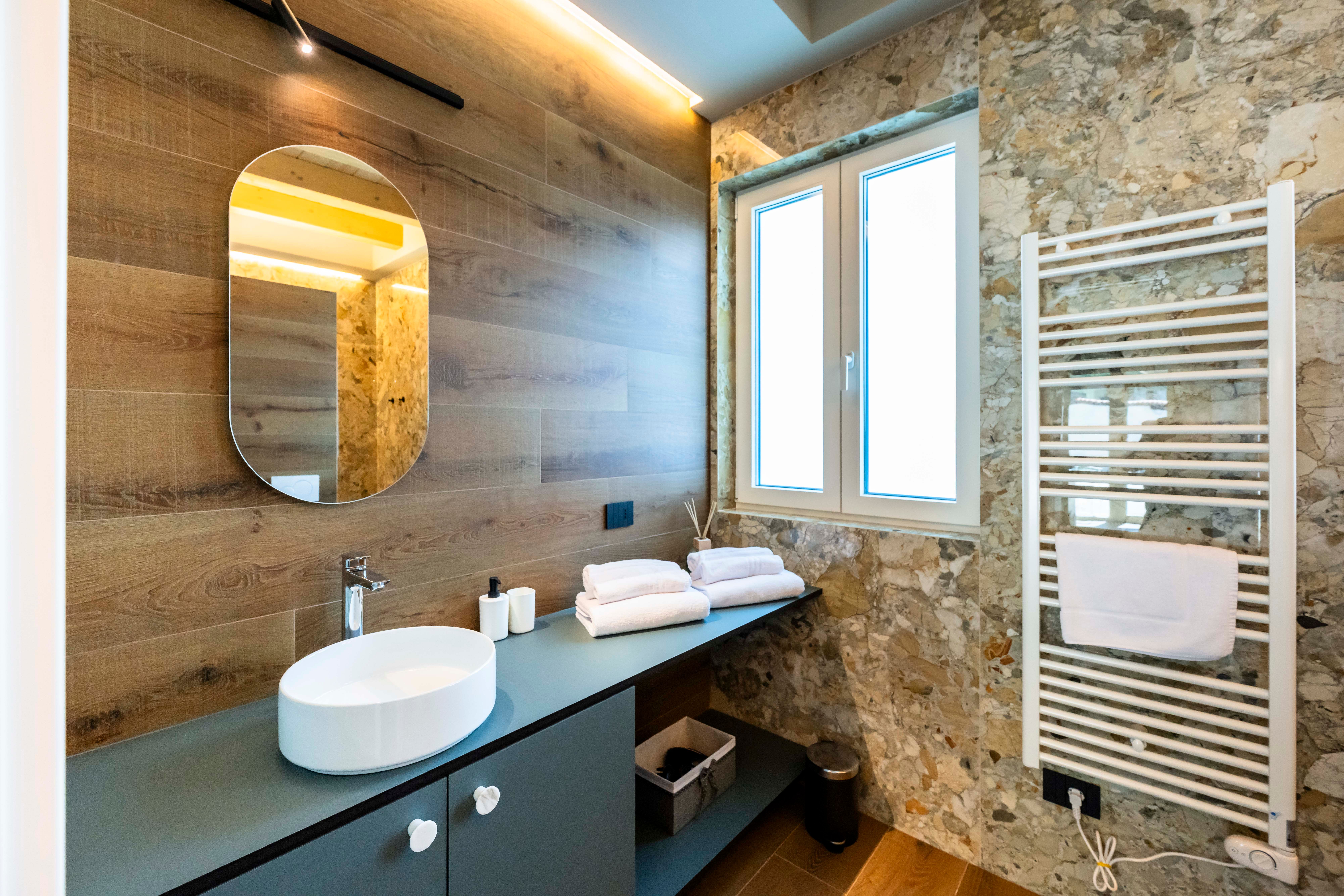 Franciacorta and Lake Aria Bathroom