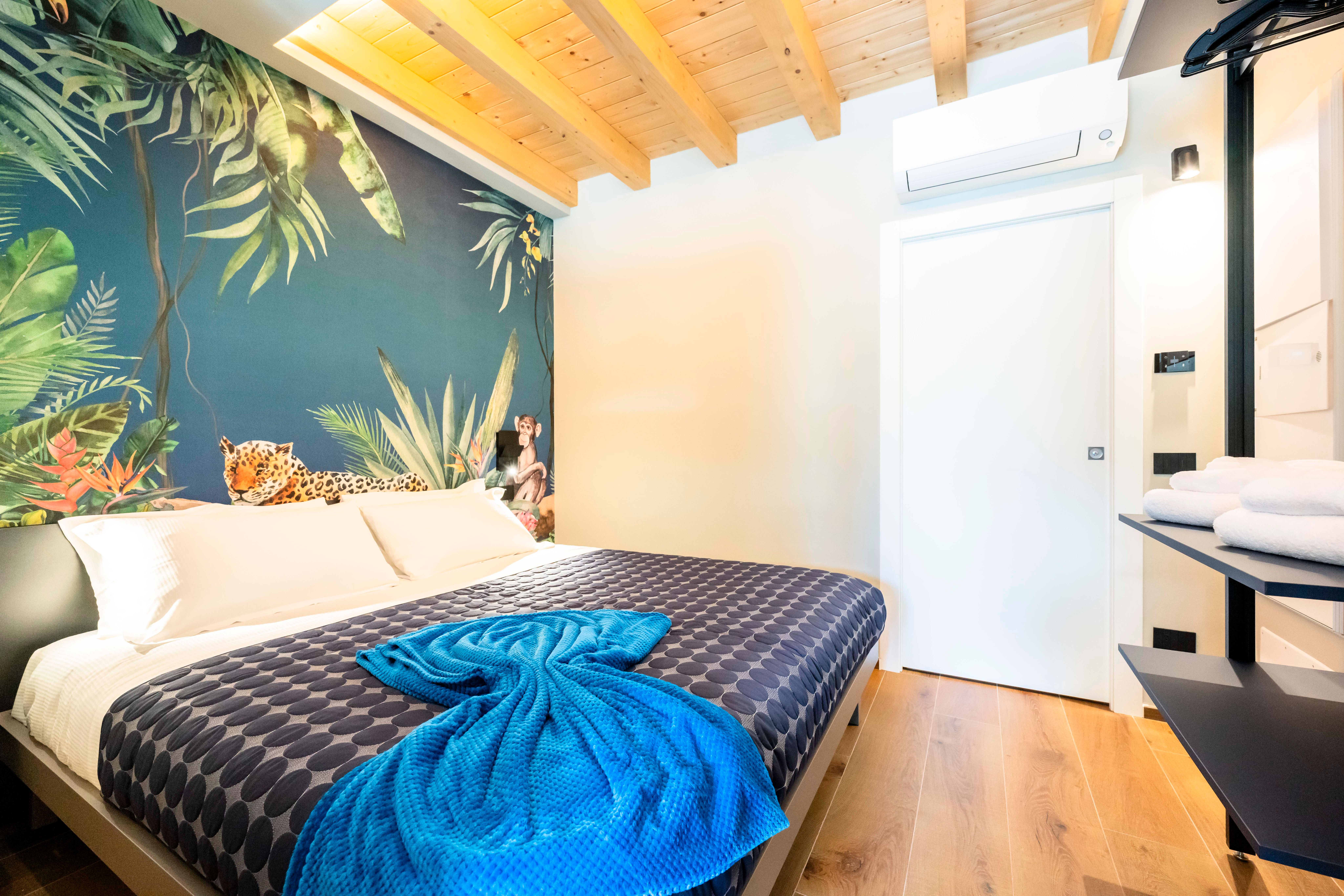 Franciacorta and Lake Acqua Bedroom