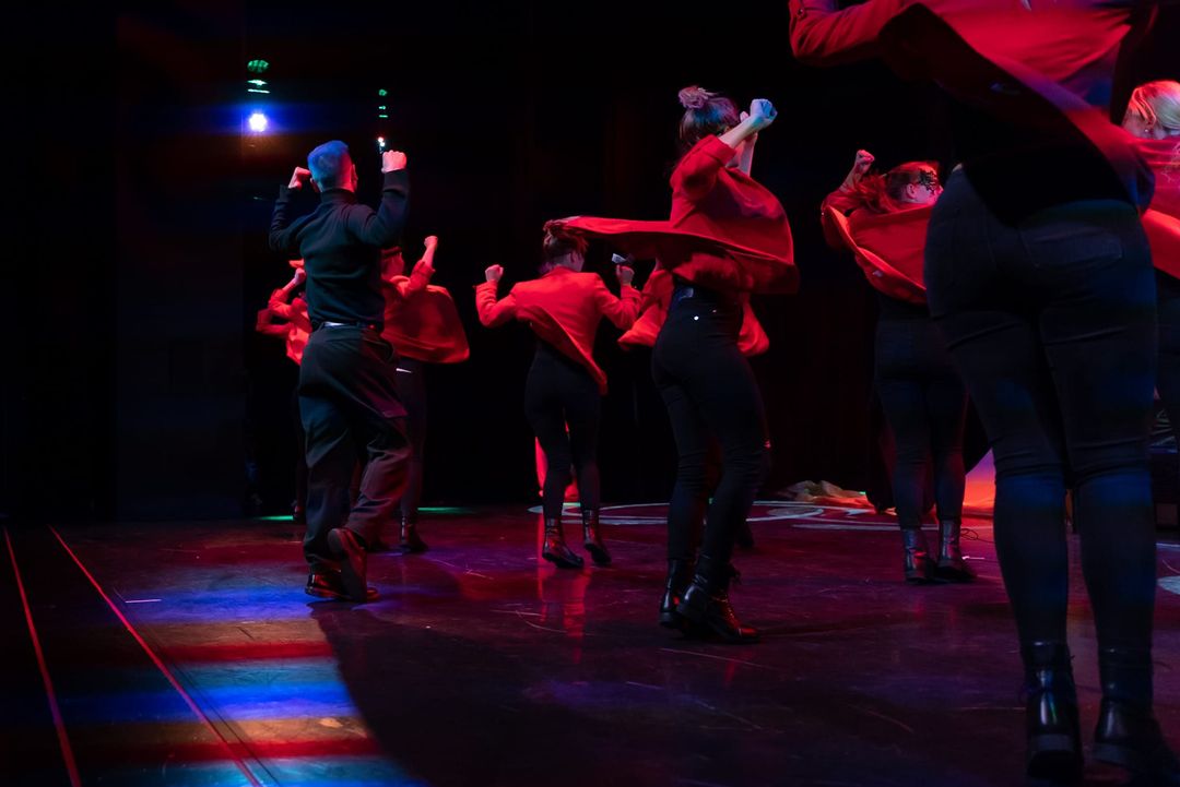 Foto zum Beitrag „Premiere: JASMIN - Tanz dich frei“