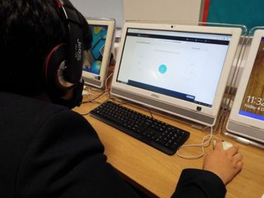 Kingsway Park High School students doing Bedrock on computers