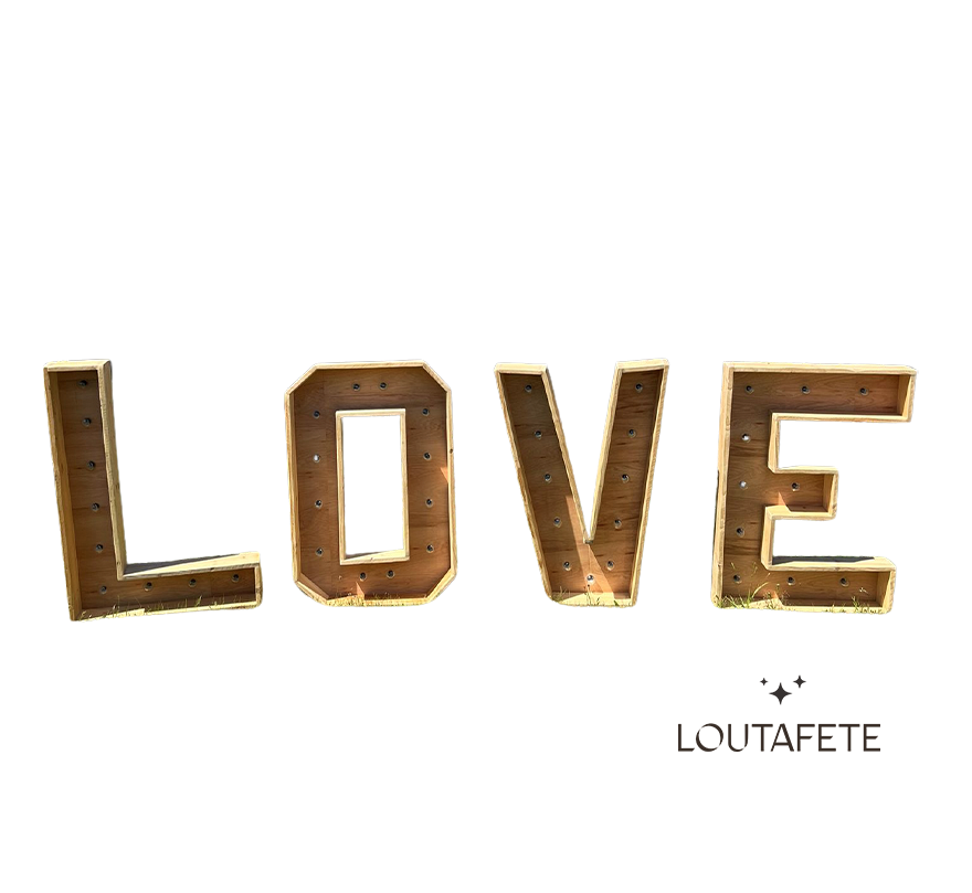 Love lumineux en bois