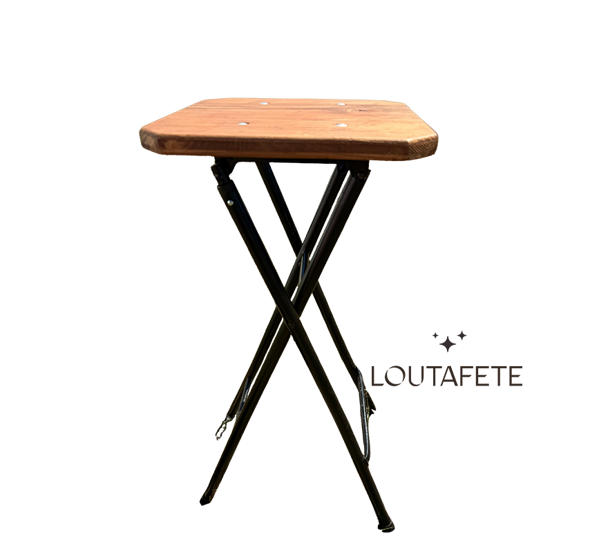 Tabouret en bois pliant