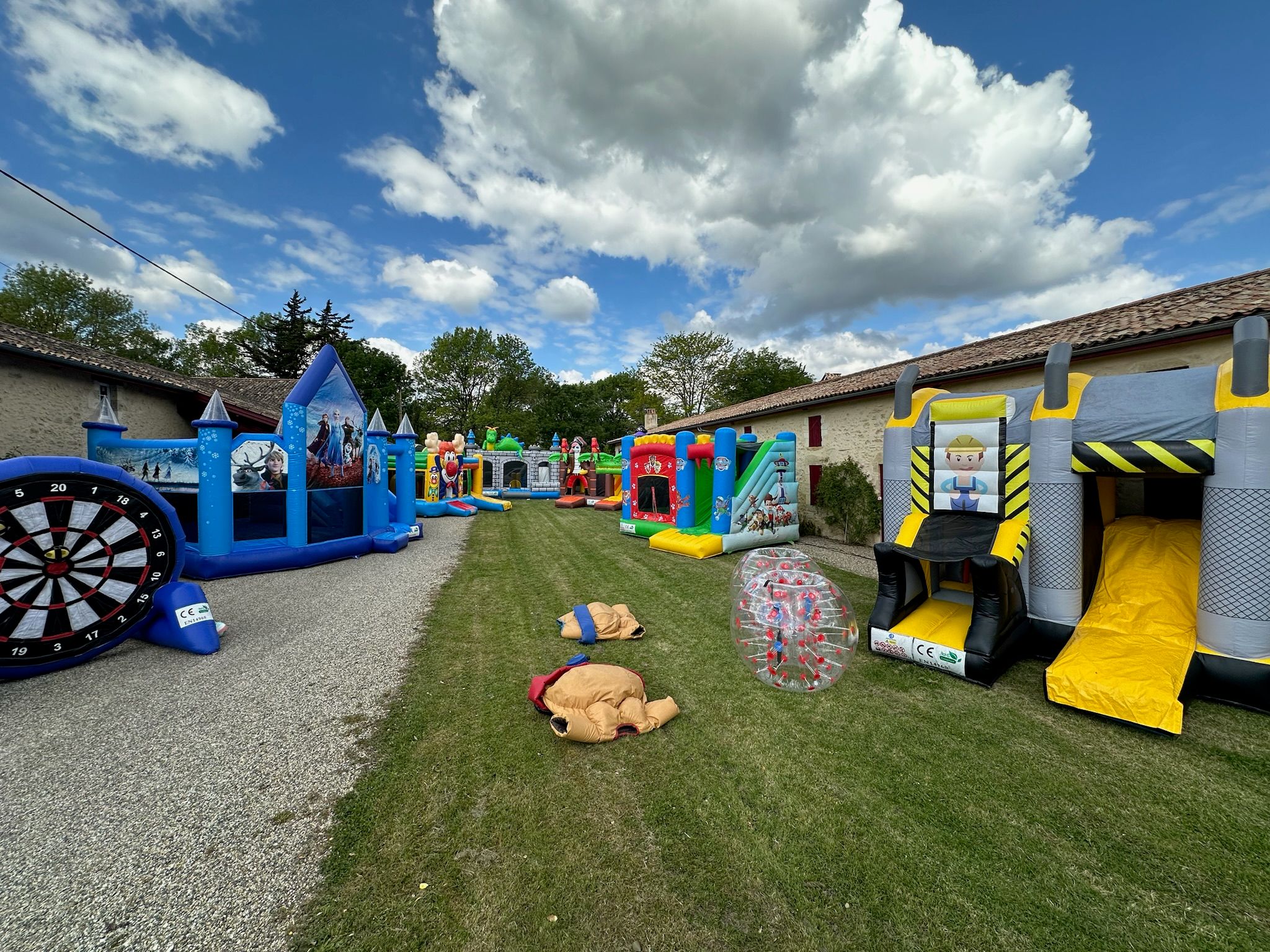 Parc de structures gonflables LOUTAFETE