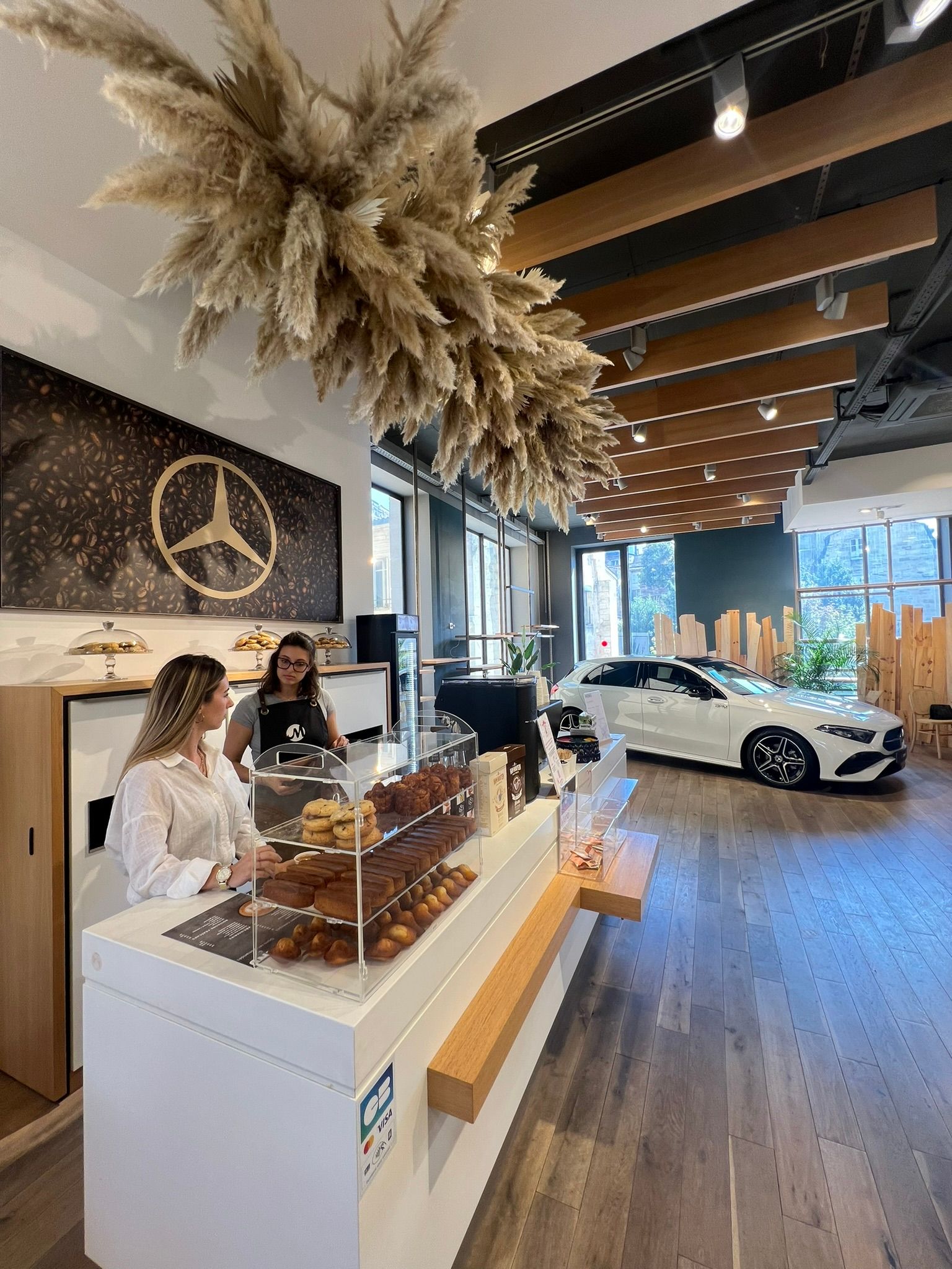 Pop-up store Mercedes