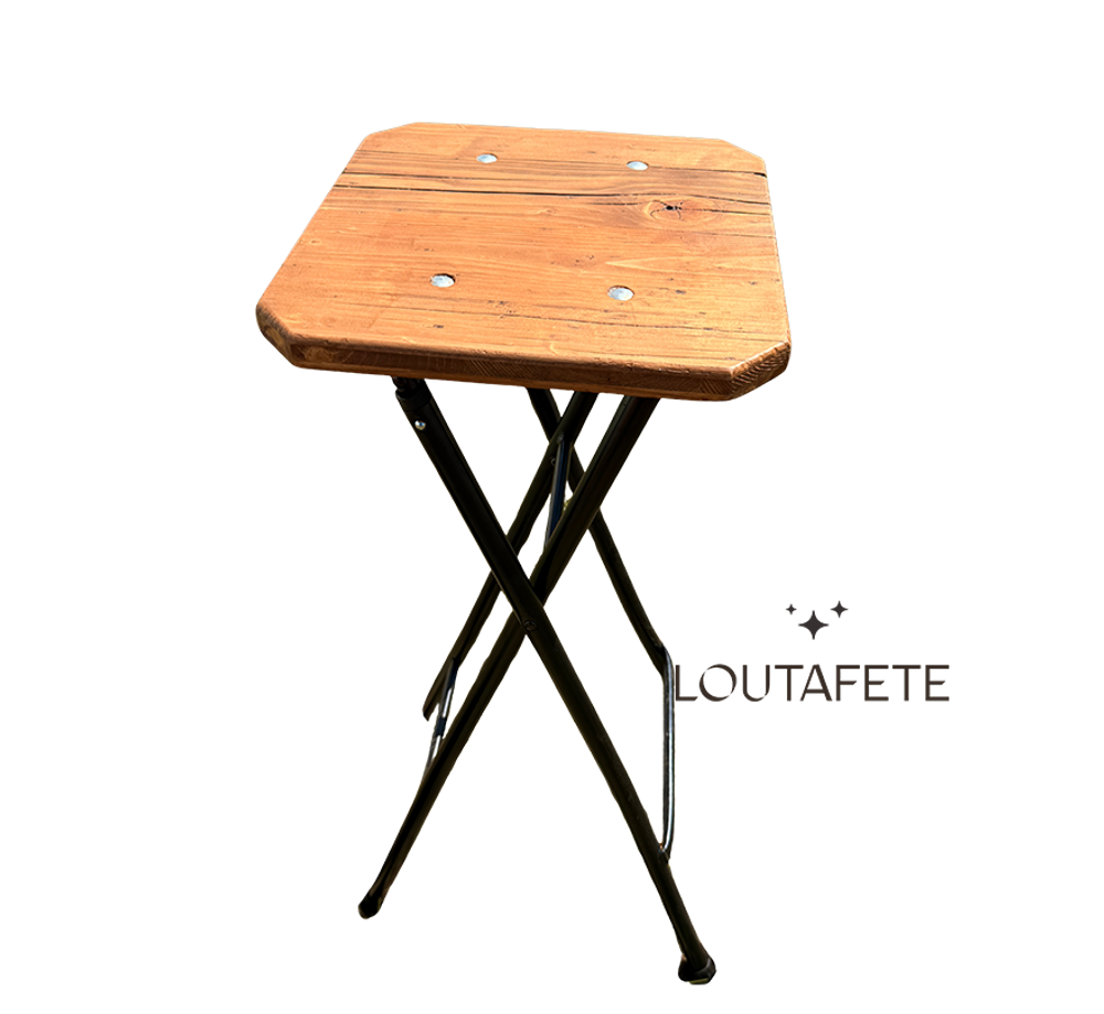 Tabouret en bois pliant
