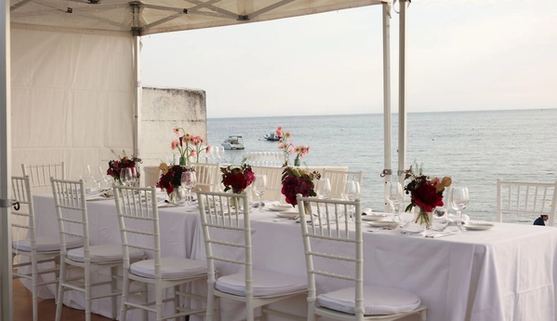 Décor entreprise mobilier repas