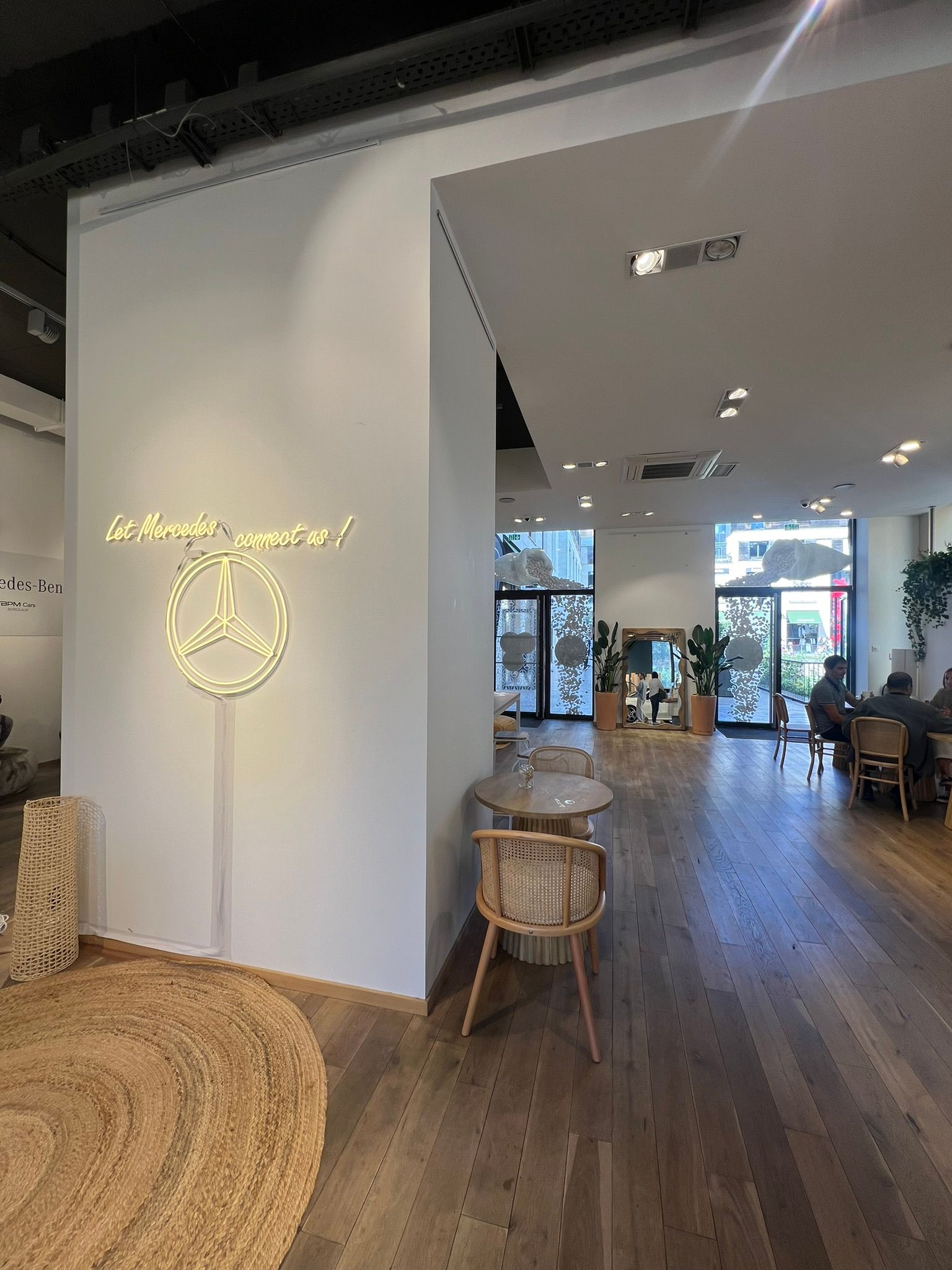 Pop-up store Mercedes