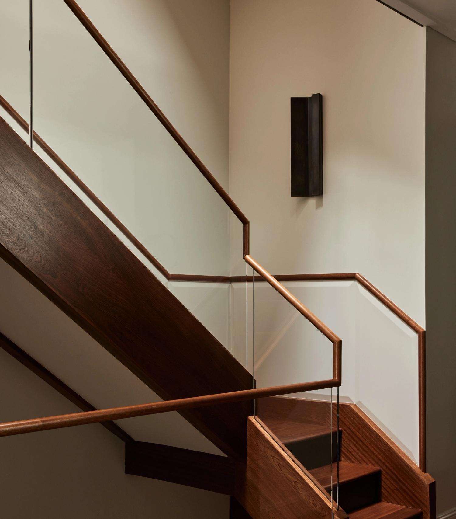 Chelsea_Stairs_001.jpg