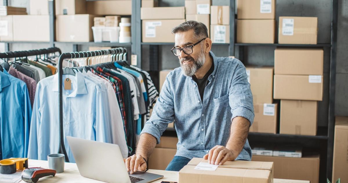 What Is An Online Merchant?