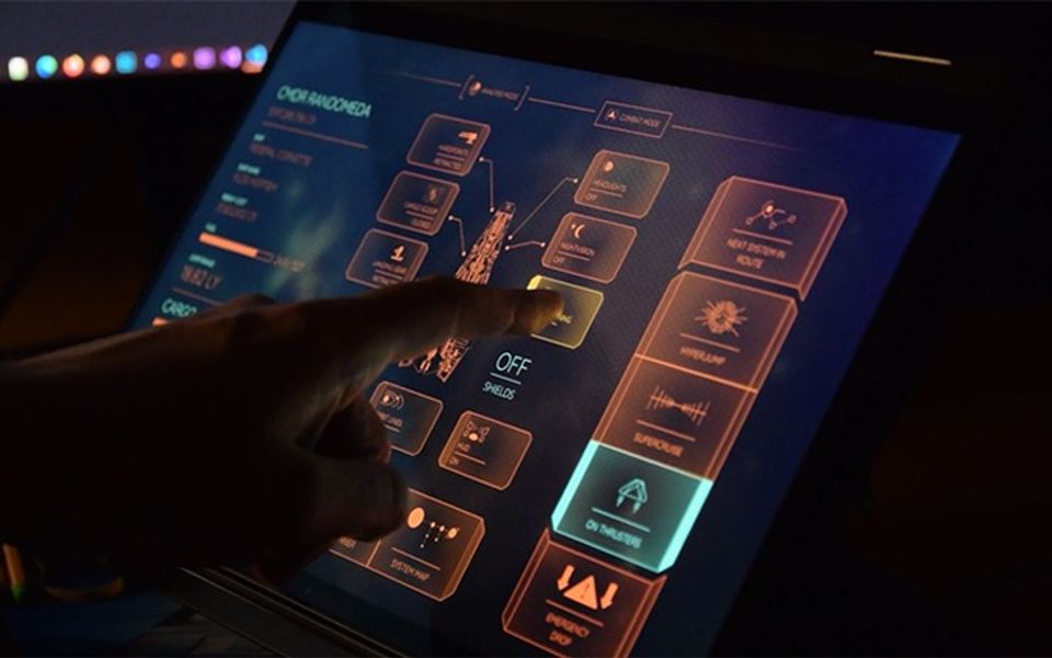 screenshot of elite hud on a touchscreen