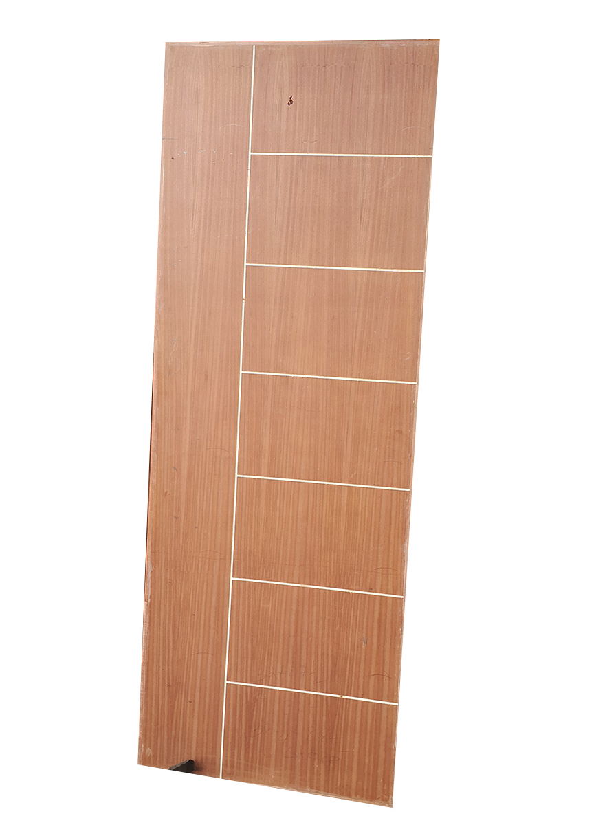 Flush veneer door - 1 of 1