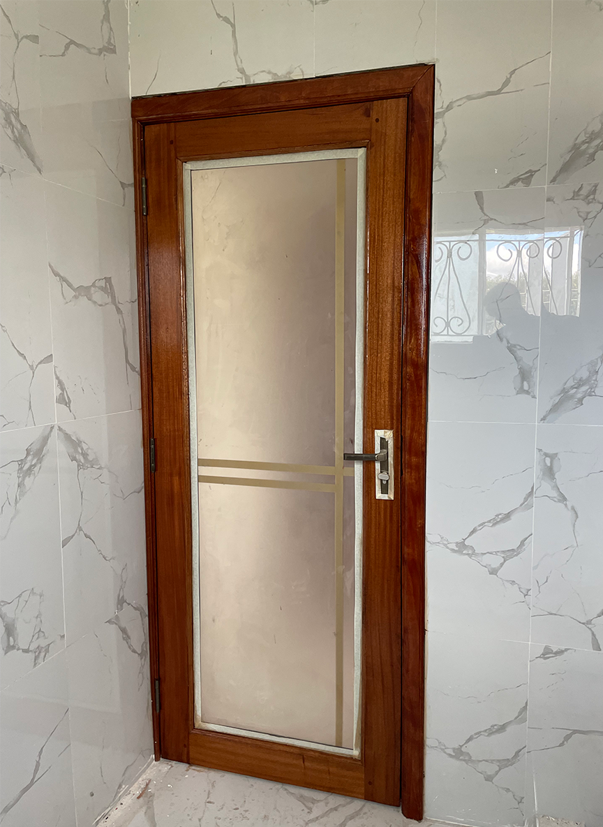 Mahogany bathroom door - 4 of 4