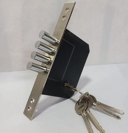 4-pin Union Deadlock - View 1