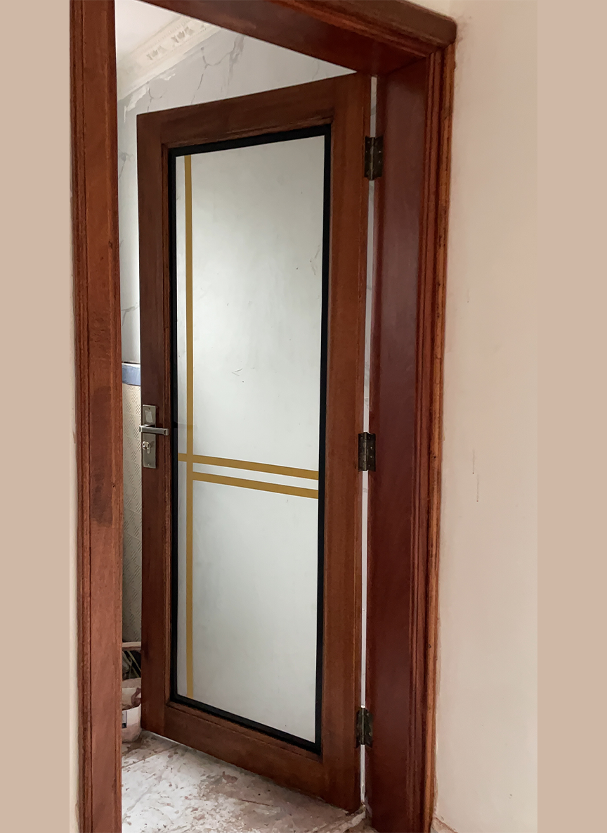 Wooden bathroom doors Kenya - 1 of 4