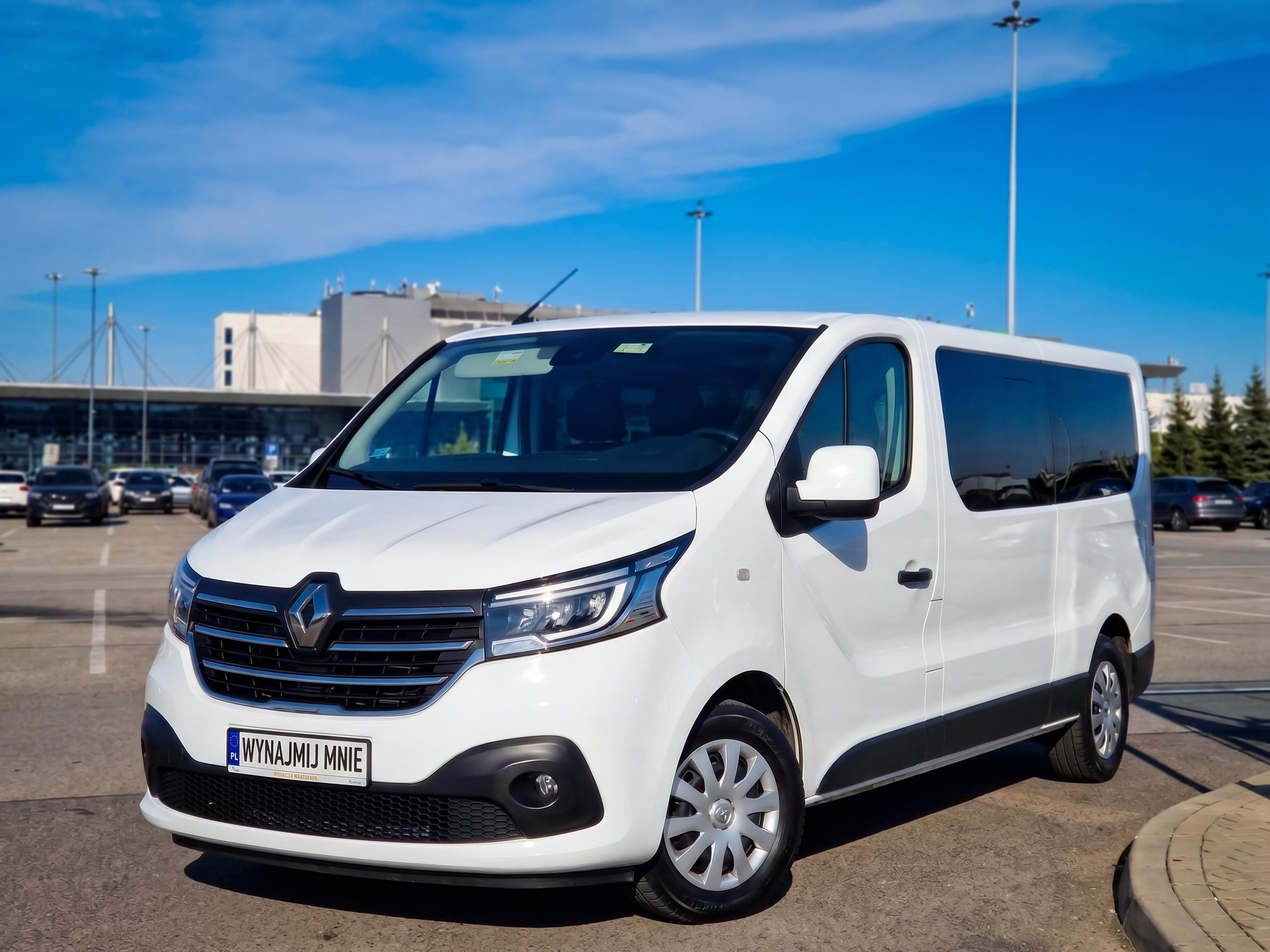 Trafic 1 — Renault Trafic z 2026 roku, 9-osobowy bus TravelBus