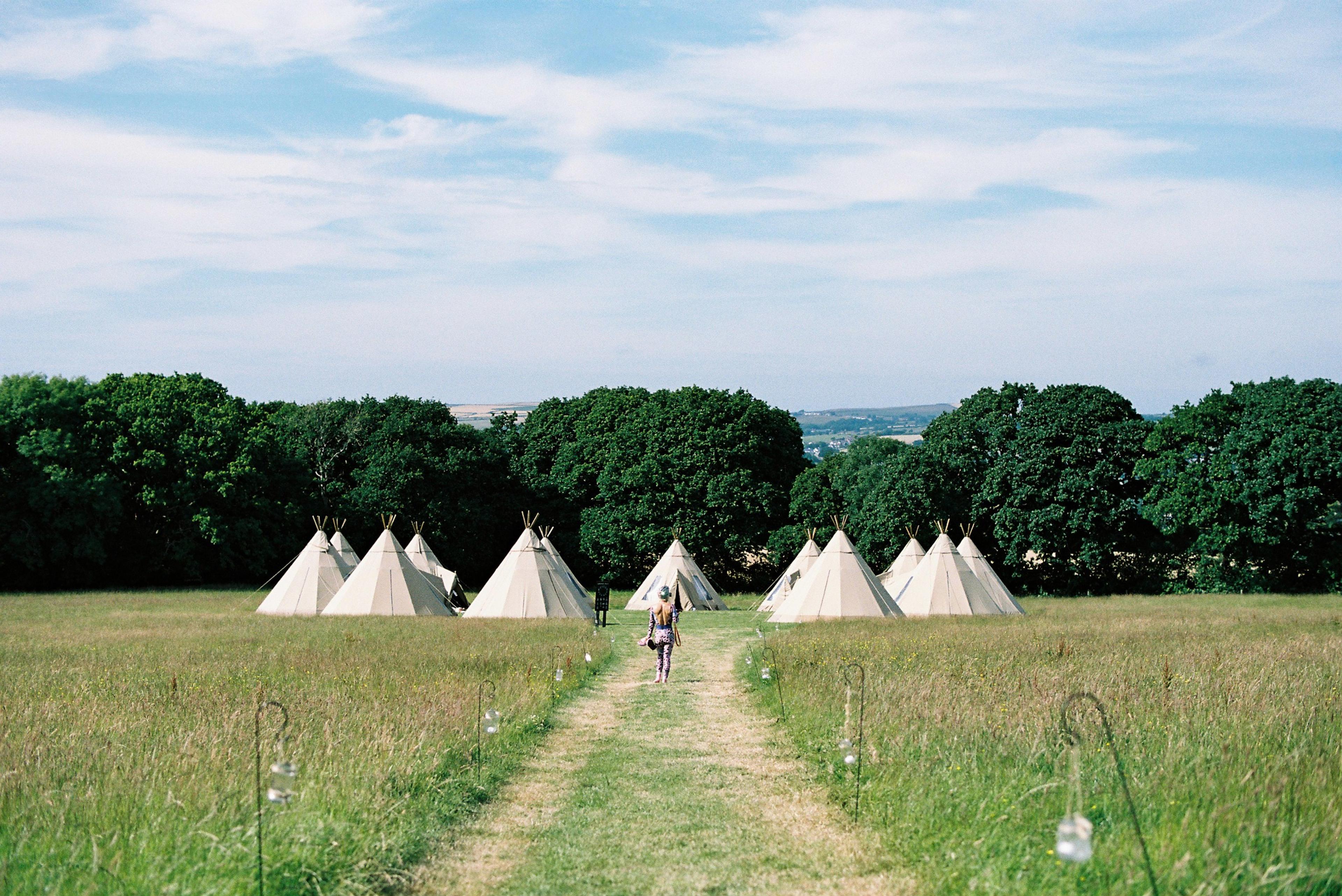 Do Wales - Tents - Glamping - Be Retreat