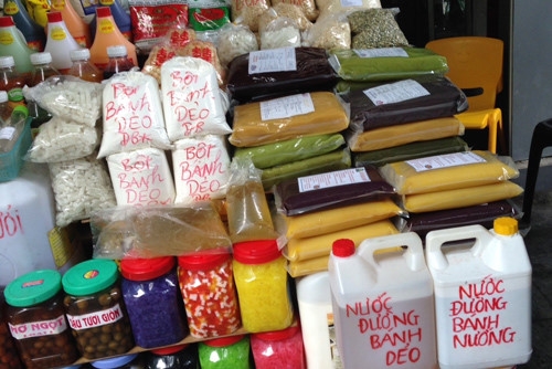 Nguyên liệu làm bánh trung thu kém chất lượng