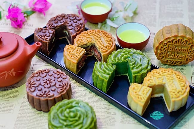 bánh trung thu nhiều phẩm màu