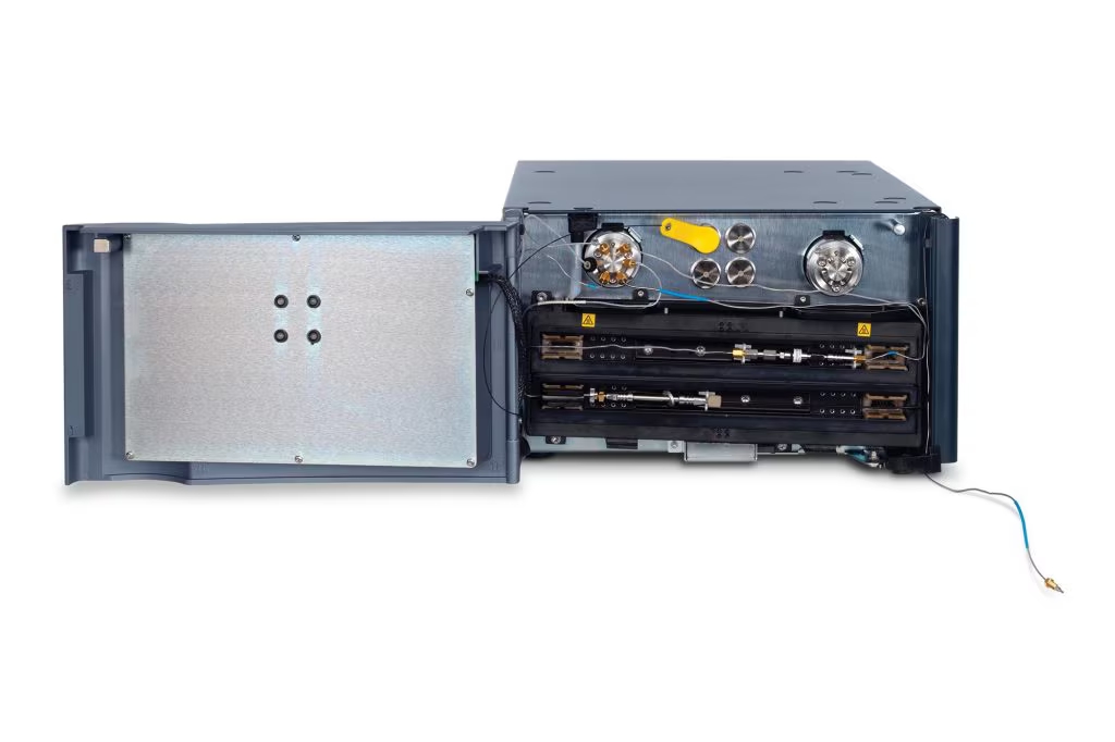 ACQUITY UPLC Systems with 2D LC Technology 3