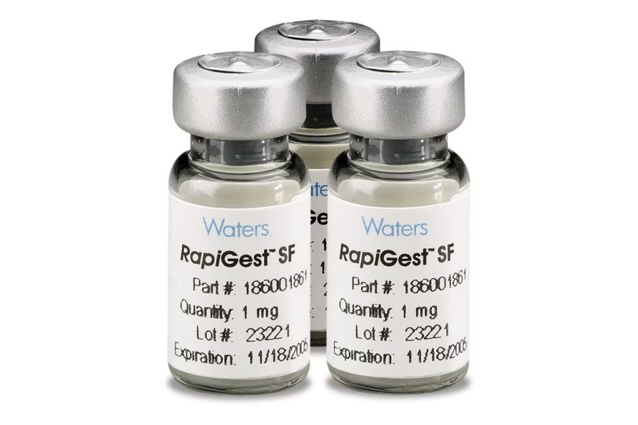Chất hoạt động bề mặt RapiGest SF dùng cho thủy phân protein.