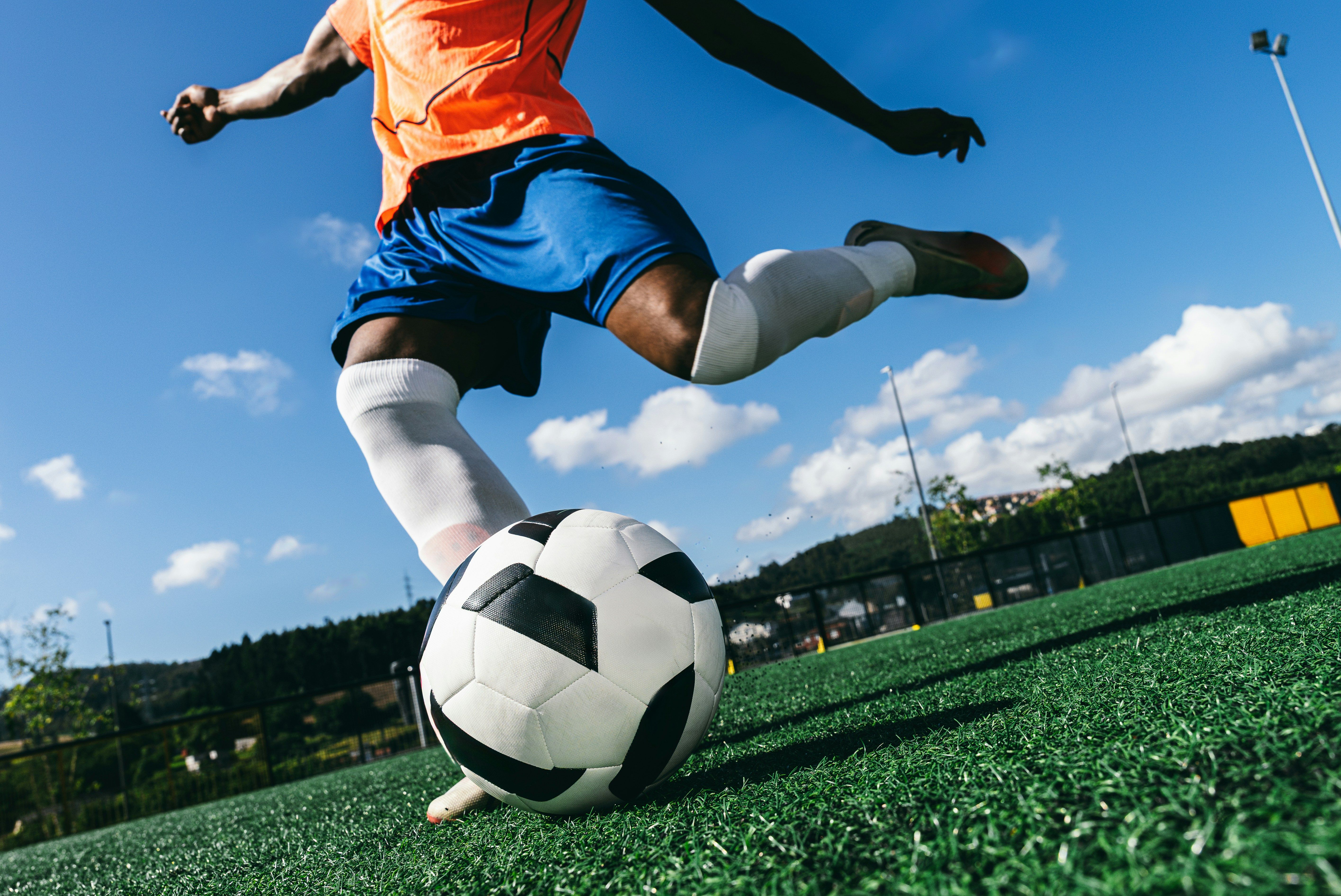 football player measuring speed