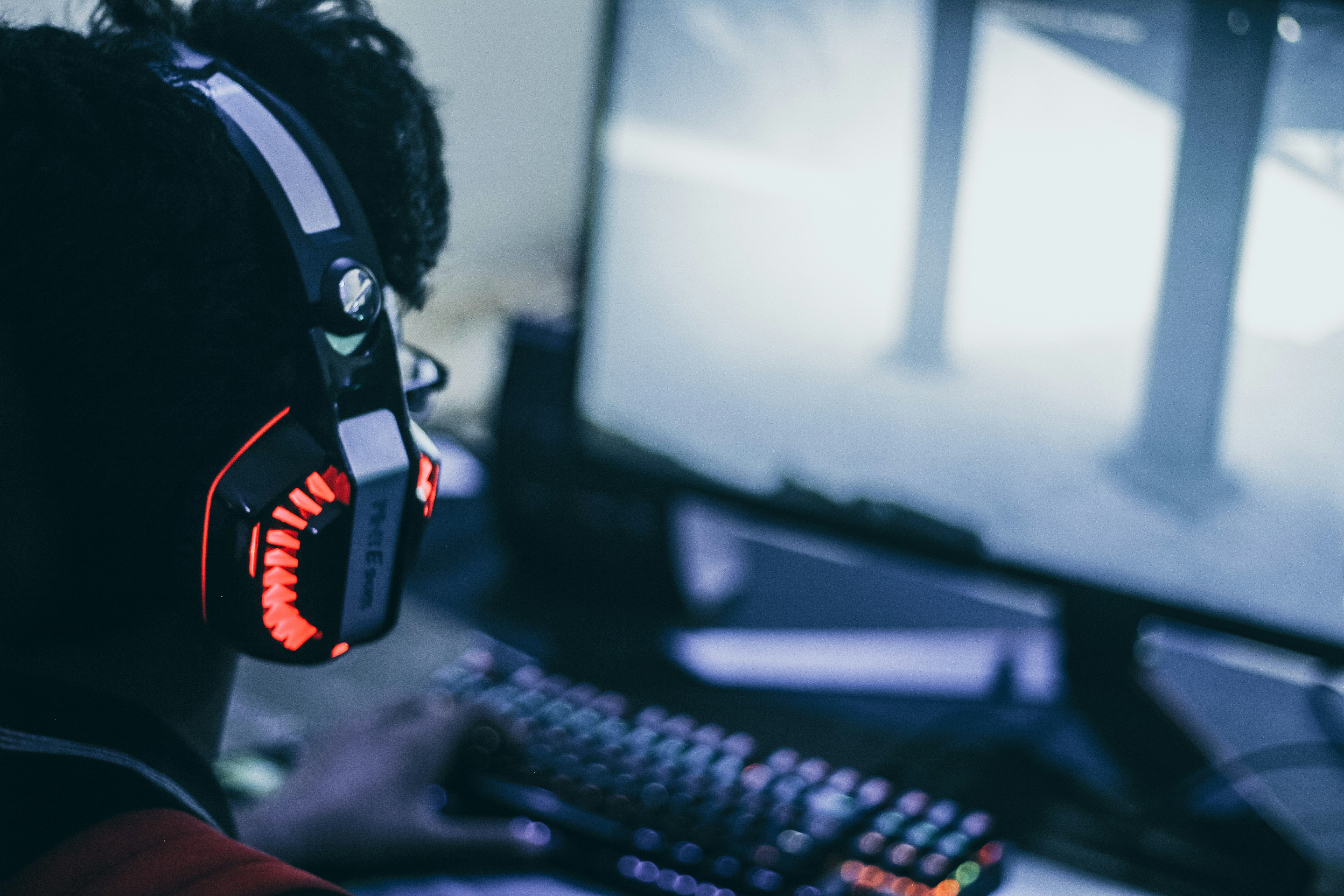 gaming streamer