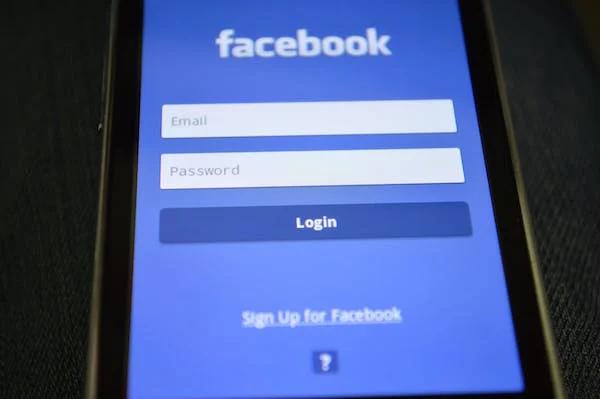 How does Facebook Convert our time into money?