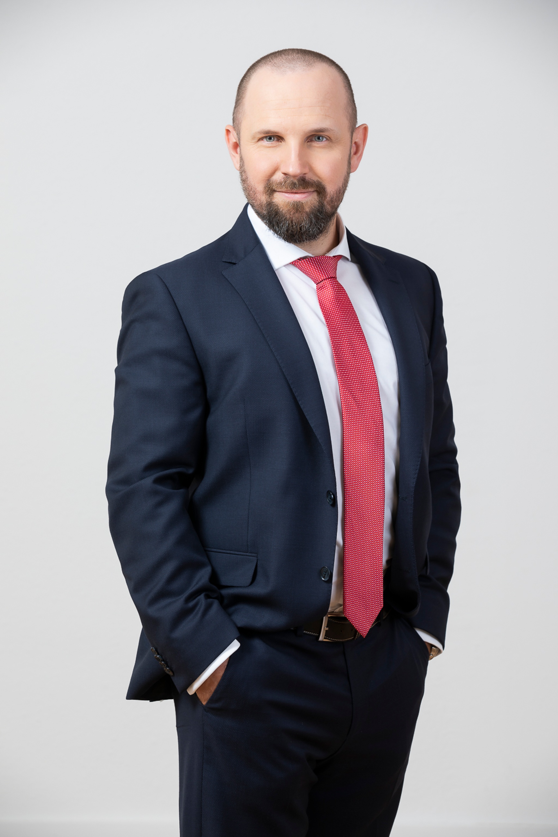 Dr. Pintér Attila, LLM Phd