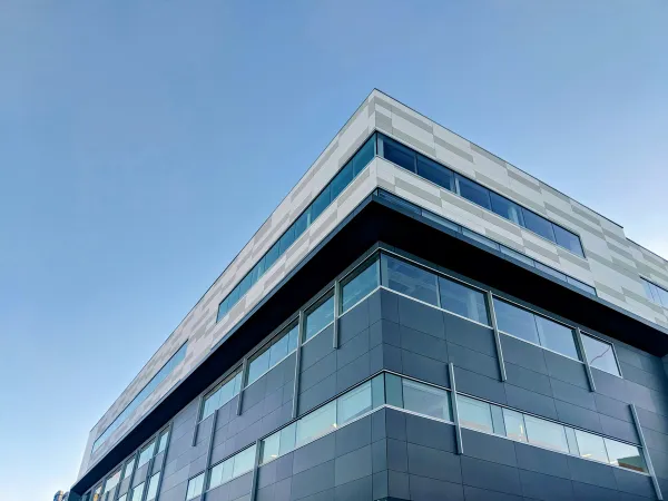 Private-Equity-Investoren besprechen Buy-and-Build-Strategie im Mittelstand