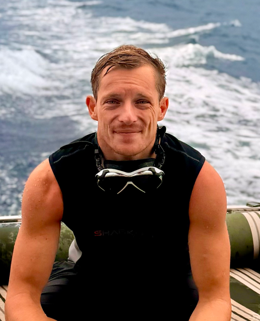 Our founder, Max Wagner, diving in the Maldives