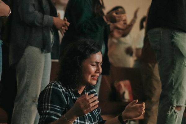 The Ethics of Spiritual Commerce: Compensation vs. Accessibility
