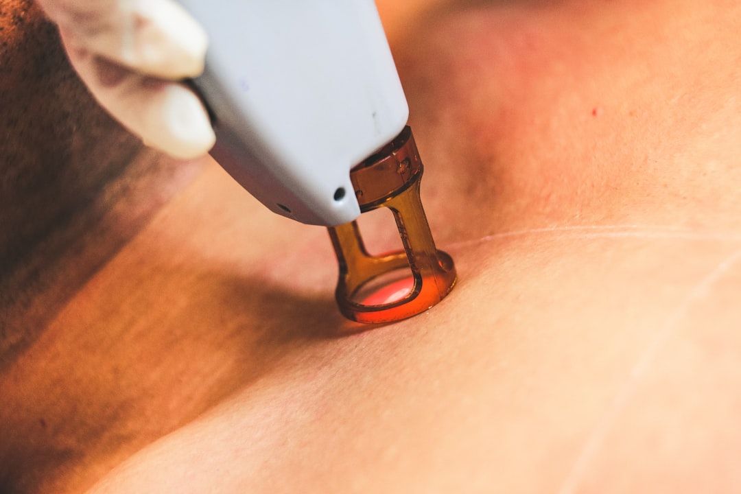 Laser Therapy: How Focused Light Promotes Healing in Damaged Tissues — holistic health