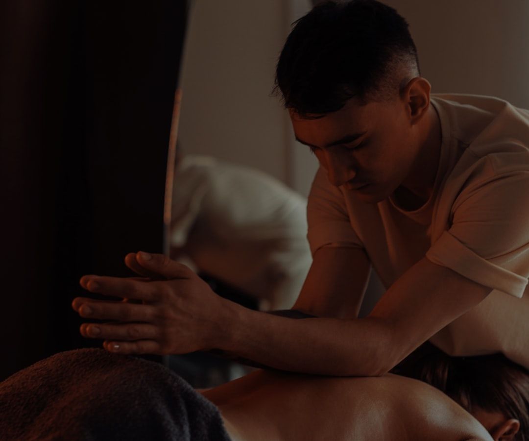 Shiatsu Massage: A Complete Guide to This Japanese Healing Therapy — holistic health