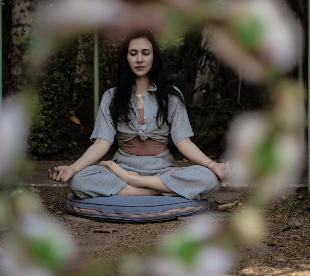 What Happens During a Transcendental Meditation Session — holistic health