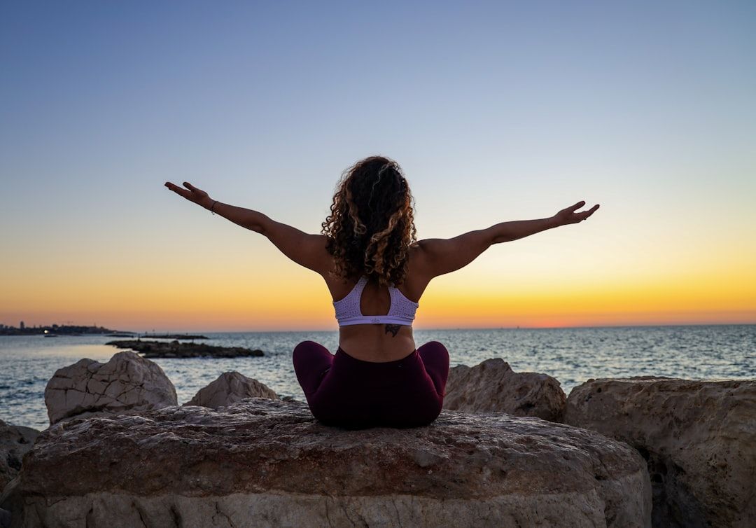 What Happens During a Body-Mind Centering Session: A Movement Explorer's Guide — holistic health