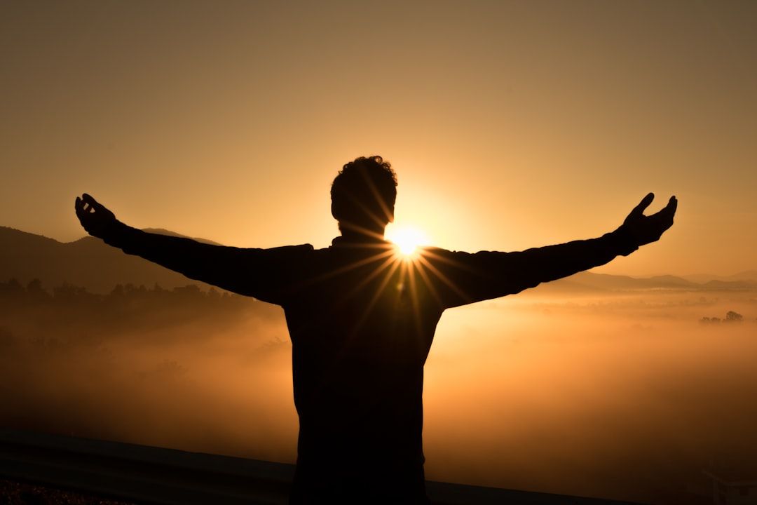 Positive Thinking: How Mental Reframing Can Support Resilience and Well-being — holistic health