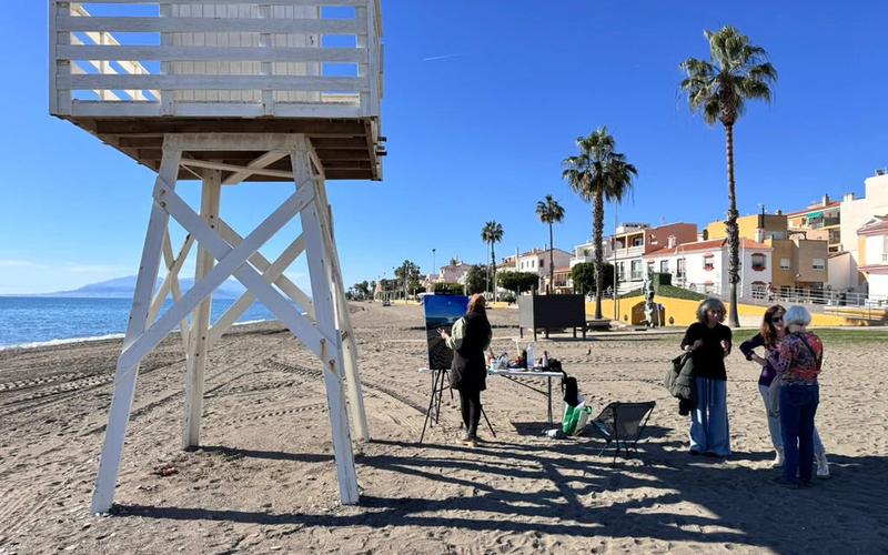 From fog to sun: A day of acrylics in Cala del Moral