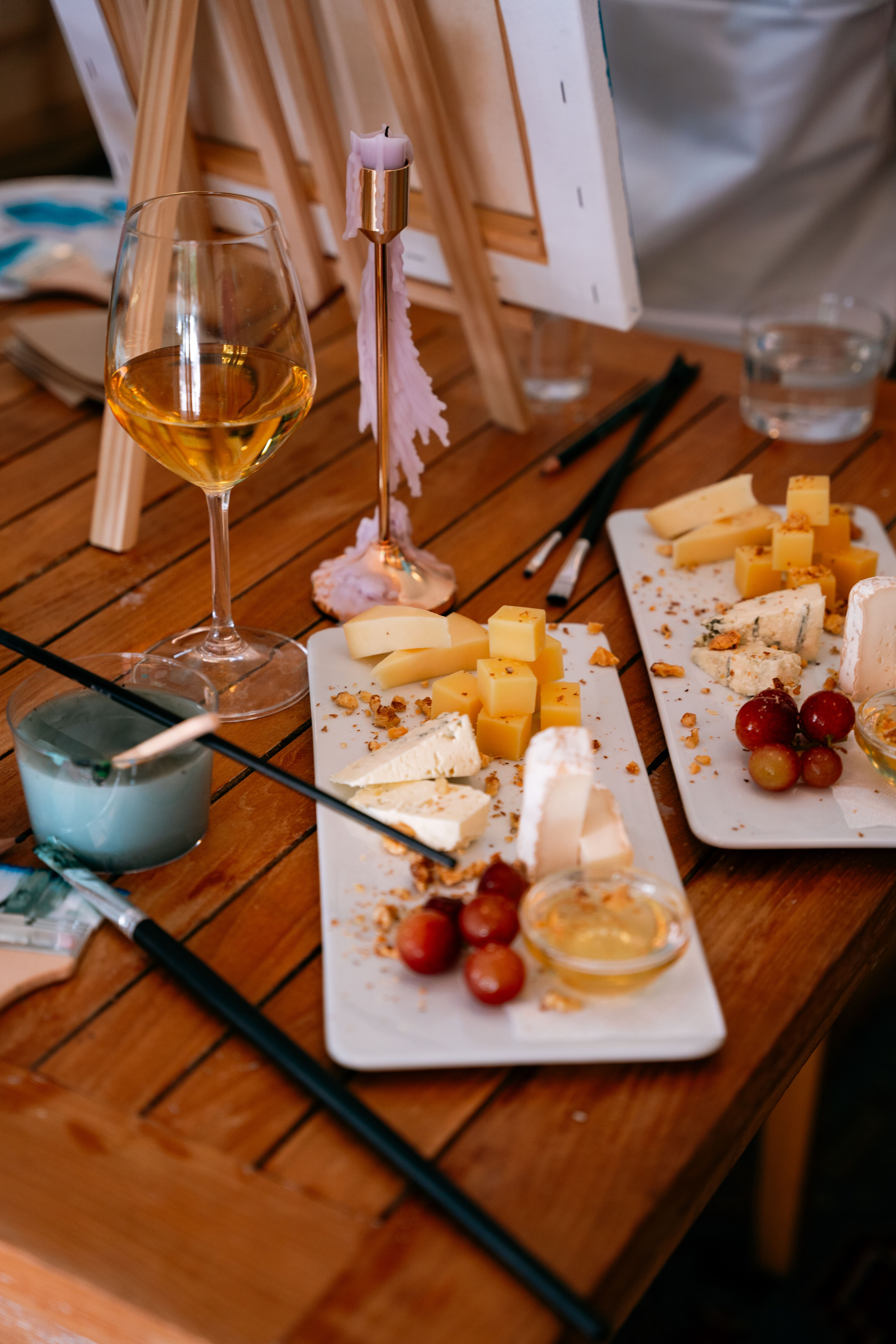 Maryna Riepnova events sip & paint