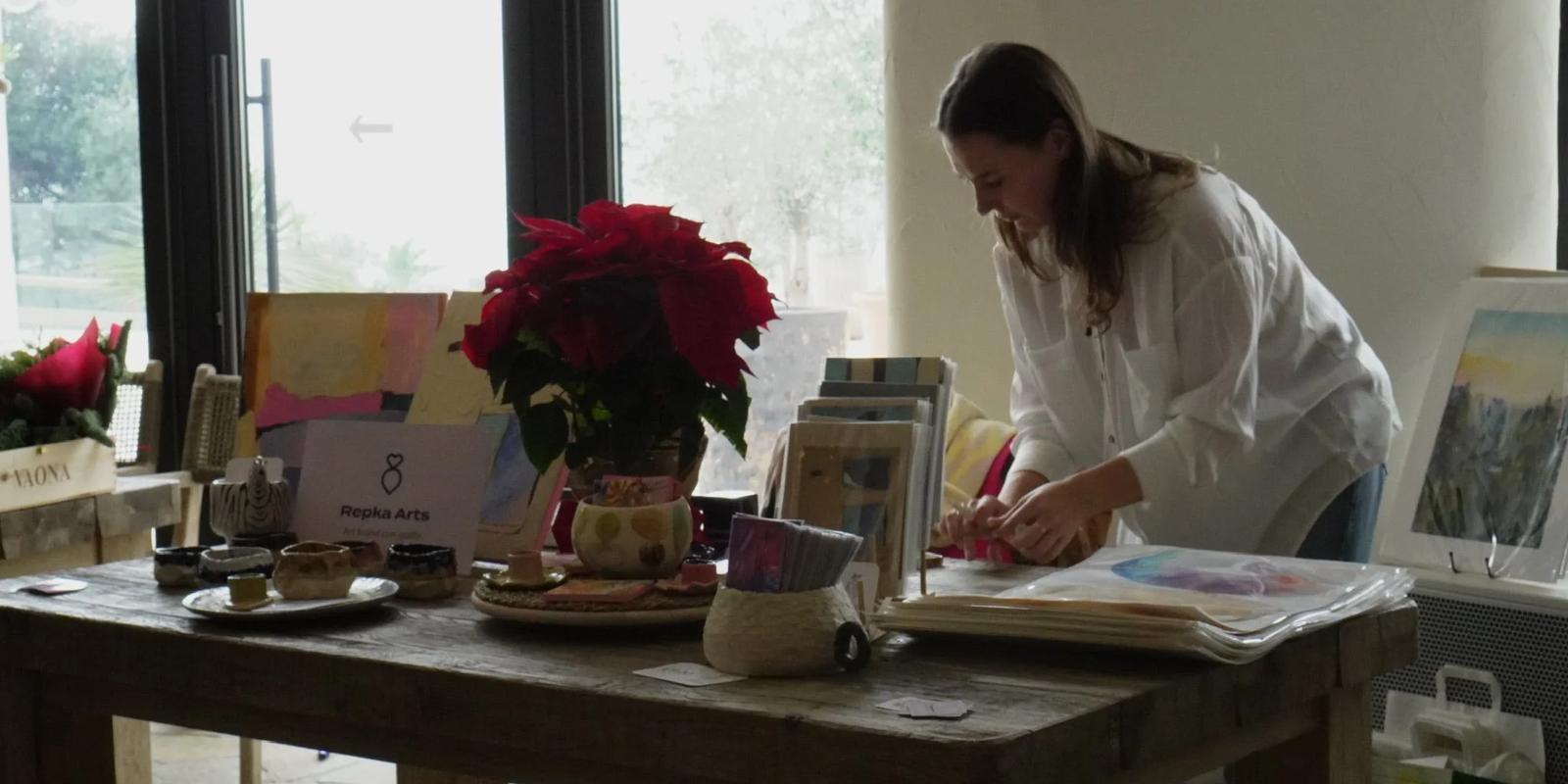 Sun, style, and live painting at the Eva Hotel Pop-Up in Estepona