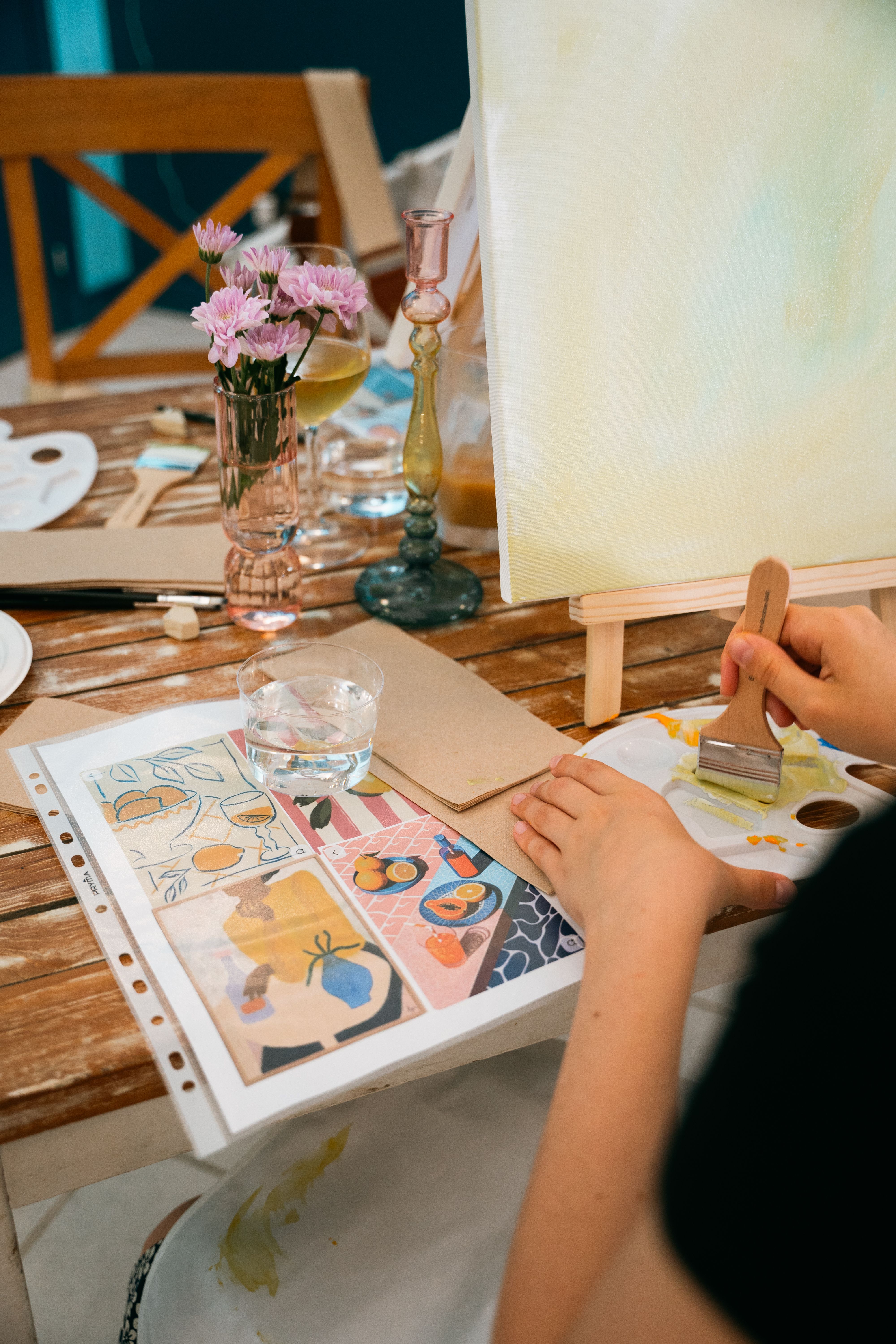 Maryna Riepnova events sip & paint