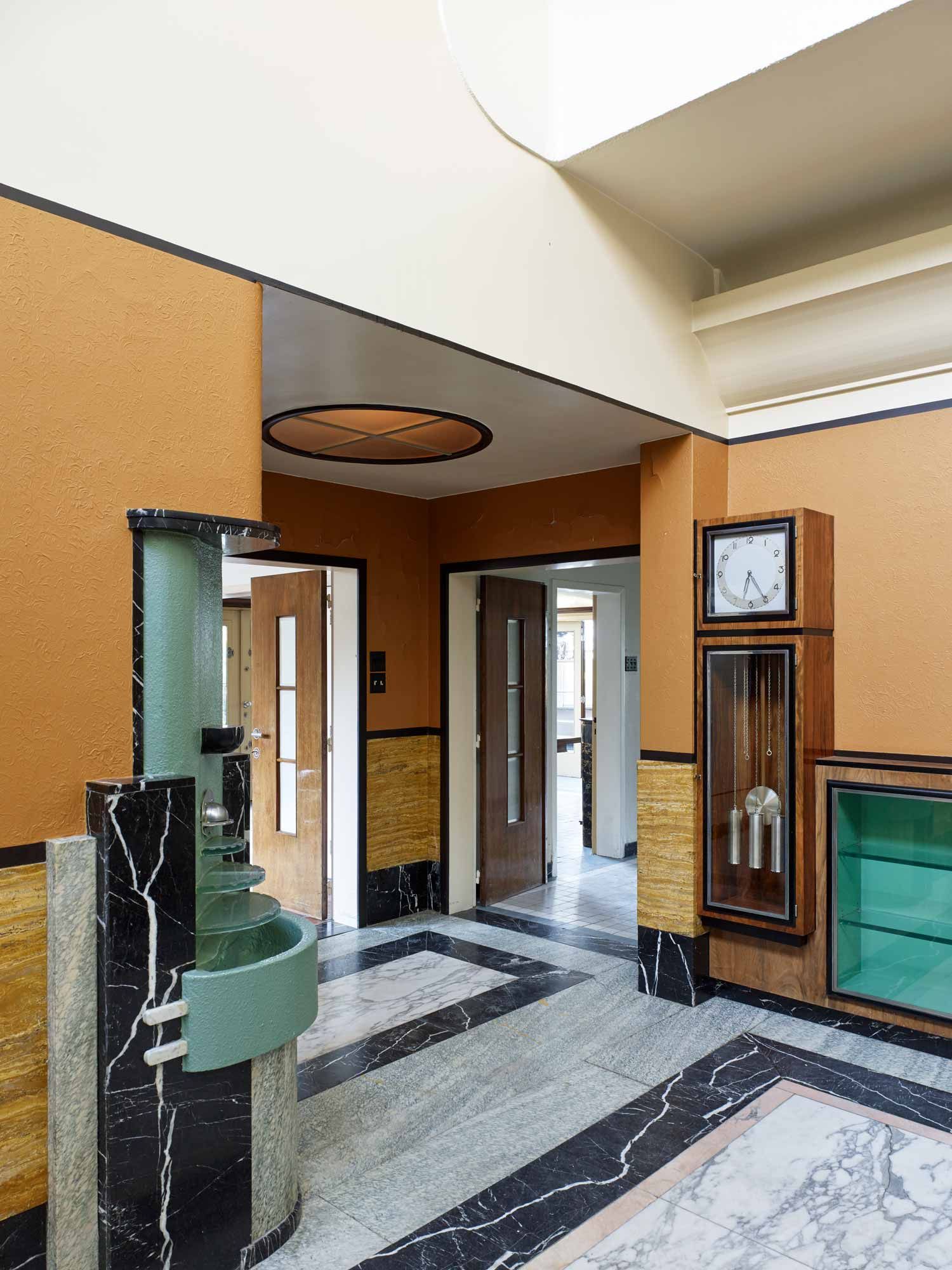 Villa Ooievaar, Oostende, 2016. Photo: Kristien Daem.