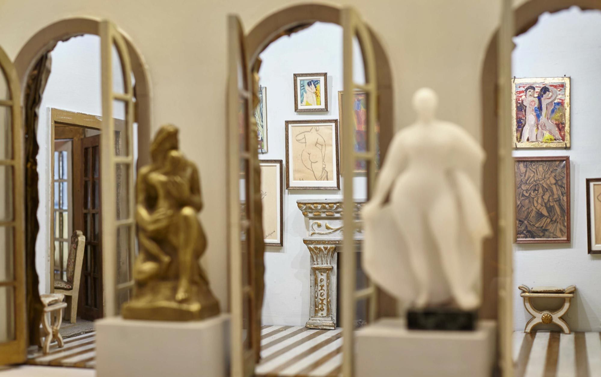 The Stettheimer Dollhouse, detail (1916-1935).