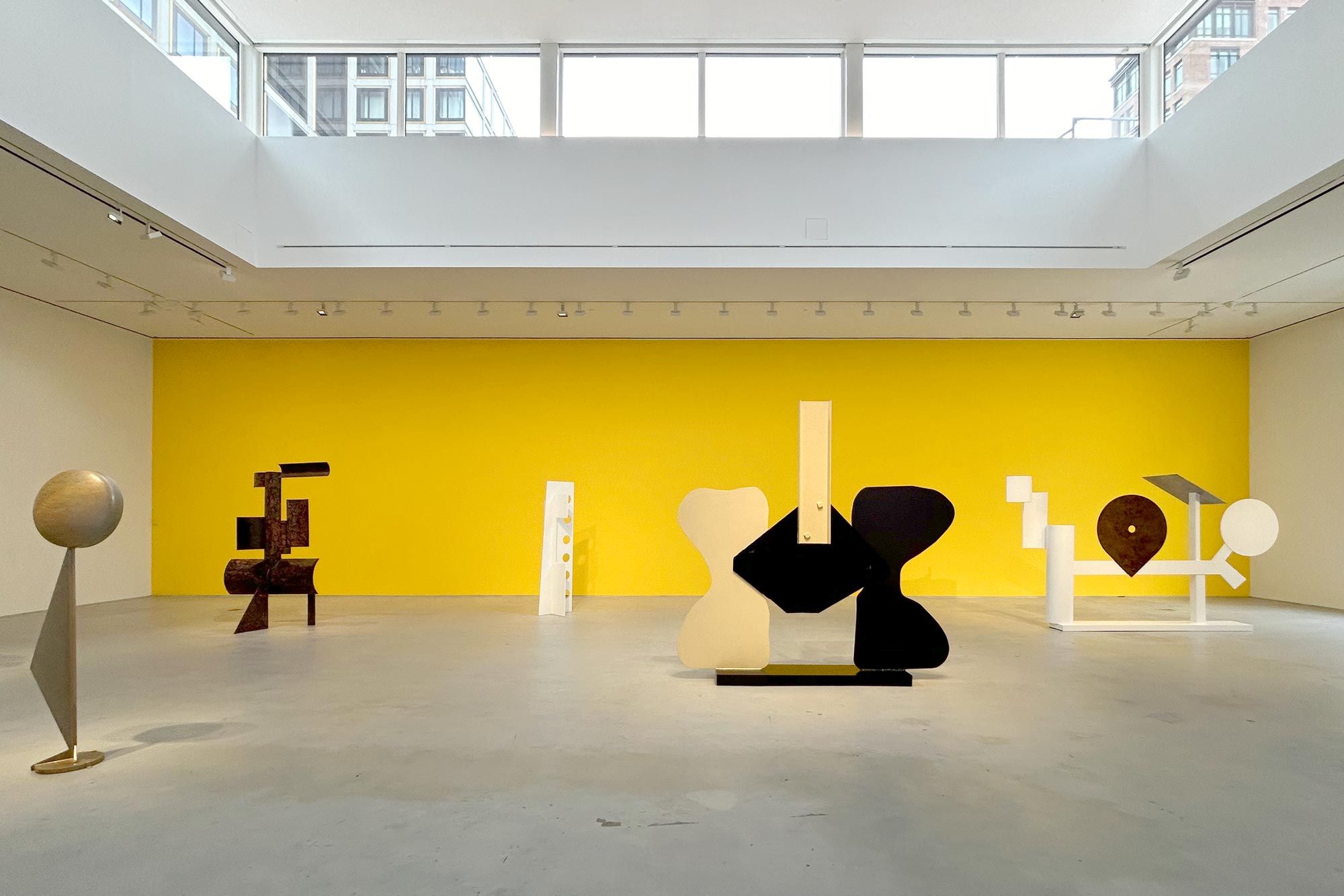 No One Thing: David Smith, Late Sculptures, installation view, at Hauser & Wirth, 22nd Street, NYC. Photo: the author.